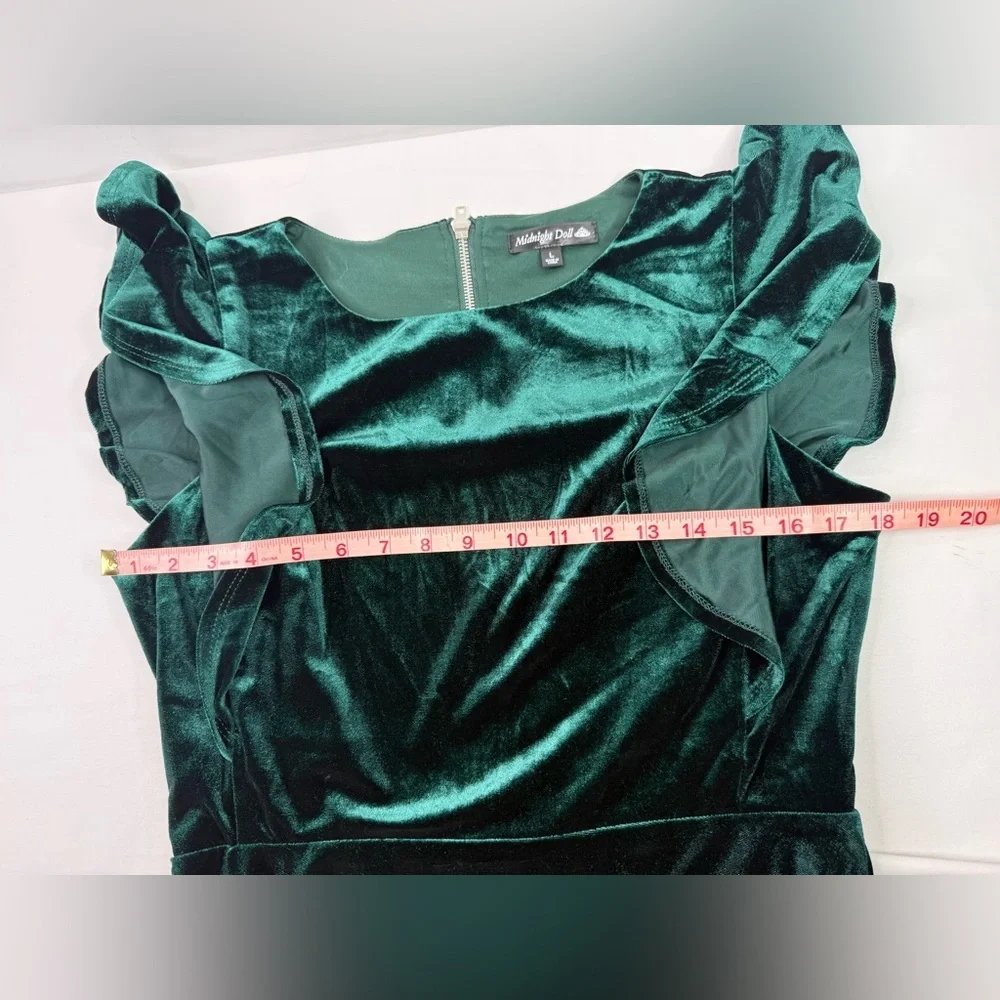 Midnight Doll Flutter Sleeve Green Velvet Double-Hem Fit & Flare Dress Sz Large - Picture 8 of 10